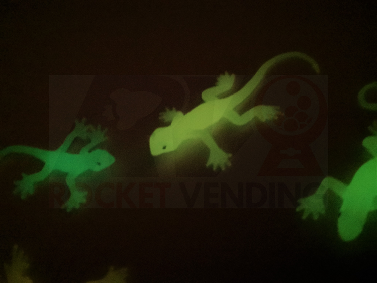 Iguanas Brillan en la oscuridad juguete Suelto 100 pzas JS - Rocket Vending Todo en Chicleras