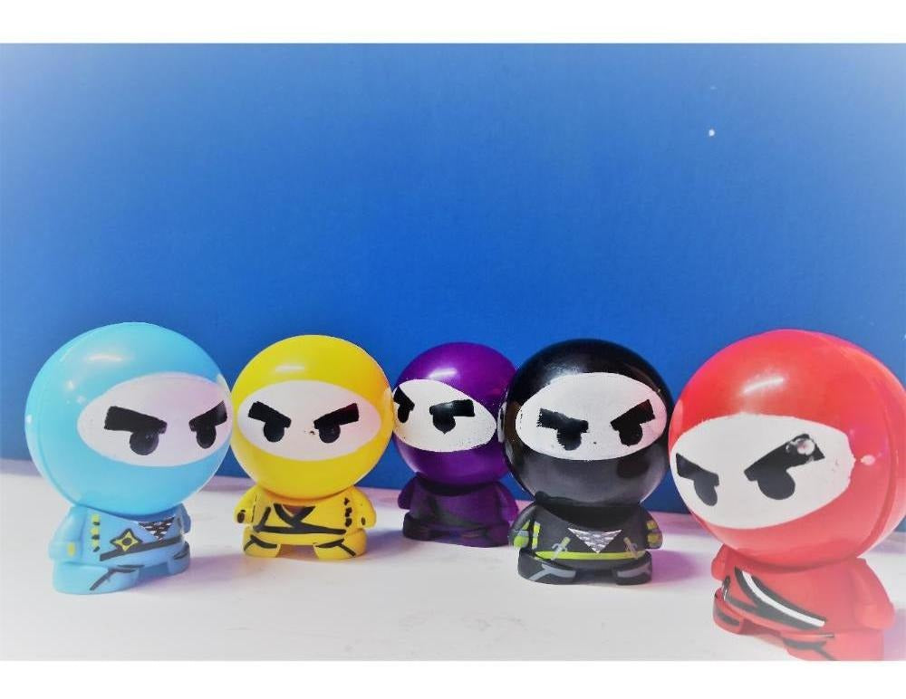 Cabezones Ninja Squad Juguete 2 Pulgadas 50 Pzas 2p - Rocket Vending Todo en Chicleras